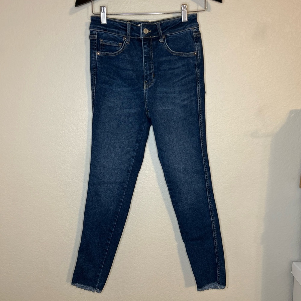 We The Free by Free People Women Sz 28 Dark Wash Frayed Hem Skinny Denim Jeans